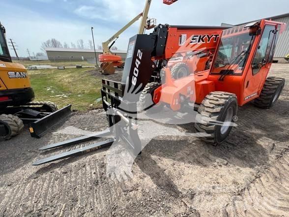 SkyTrak 6042 Teleskopski viličari