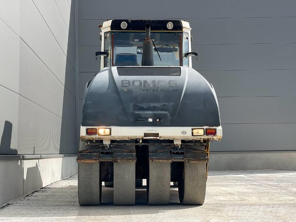 Bomag BW 24 RH Gumeni valjci na kotačima