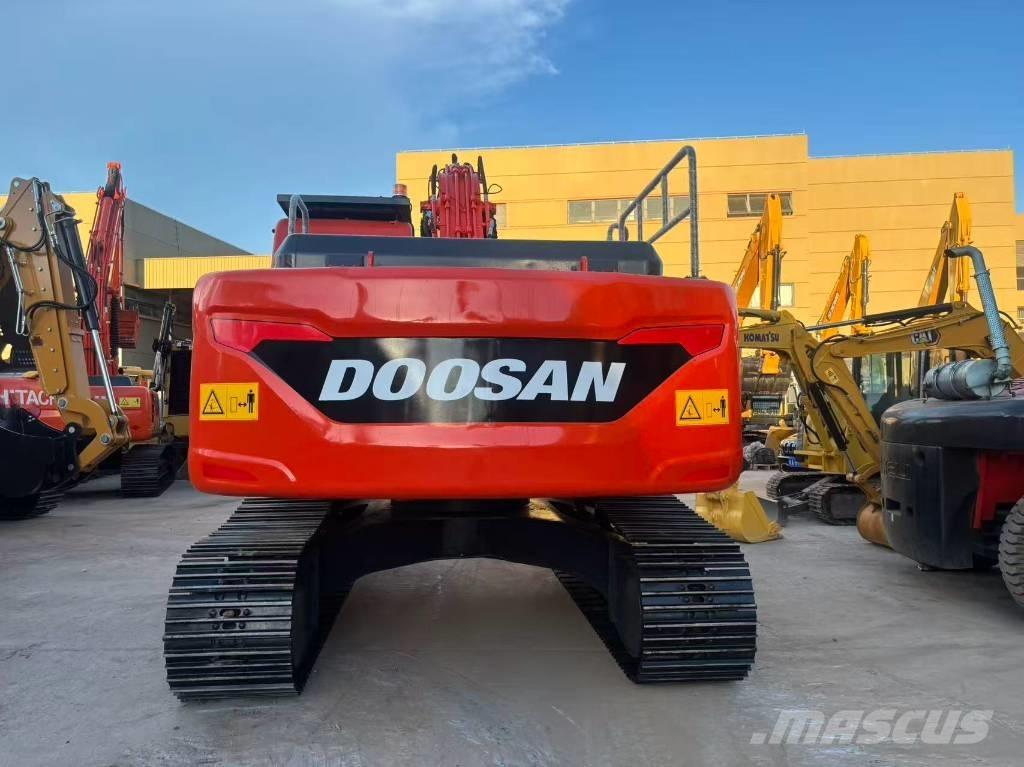 Doosan DX 225 LC Bageri gusjeničari