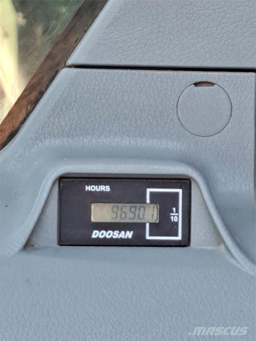 Doosan DX170W-5 Bageri na kotačima