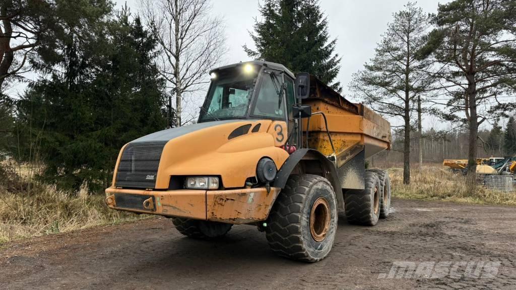 CASE 330 B Zglobni demperi