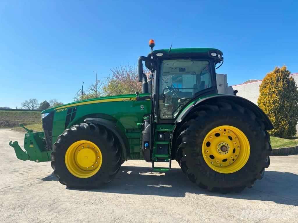 John Deere 8370 R Traktori