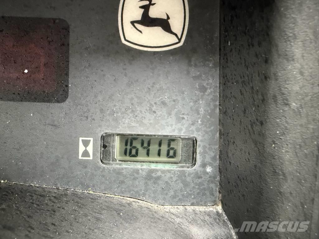 John Deere Gator HPX Pomoćni strojevi