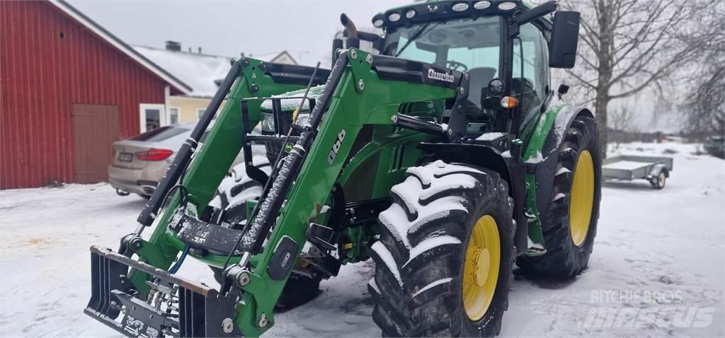 John Deere 6155R Traktori