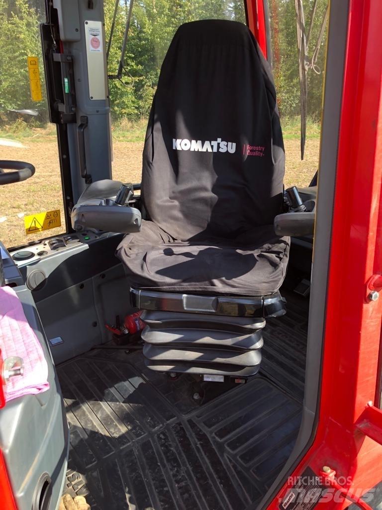 Komatsu 855 Forvarderi