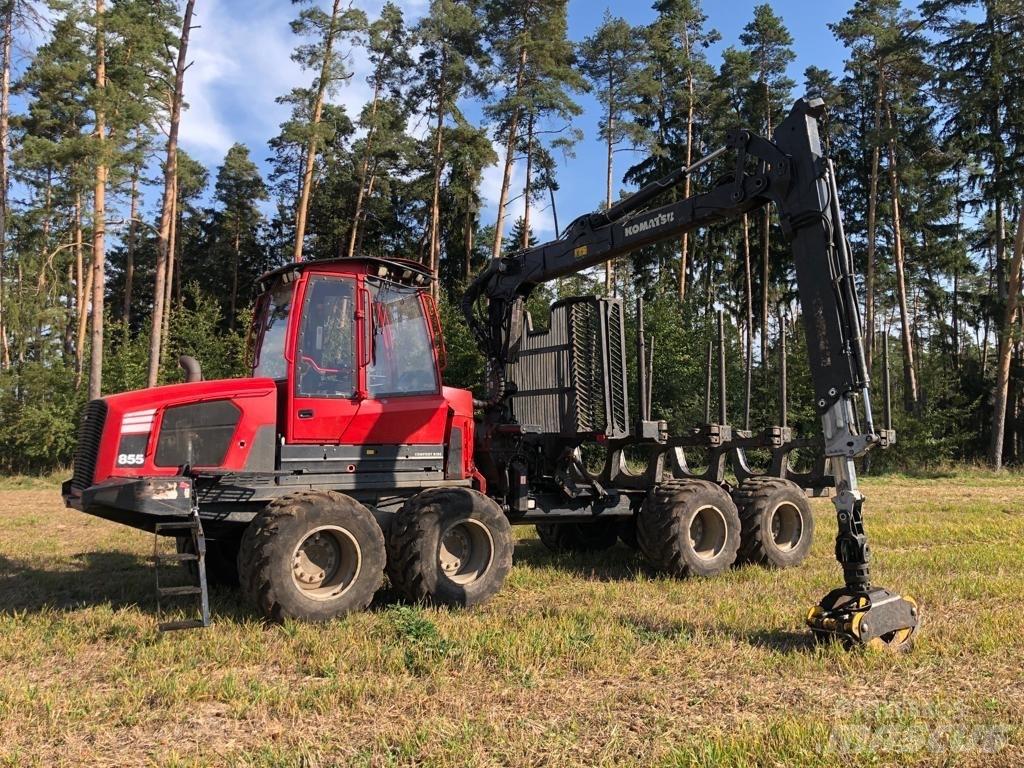 Komatsu 855 Forvarderi