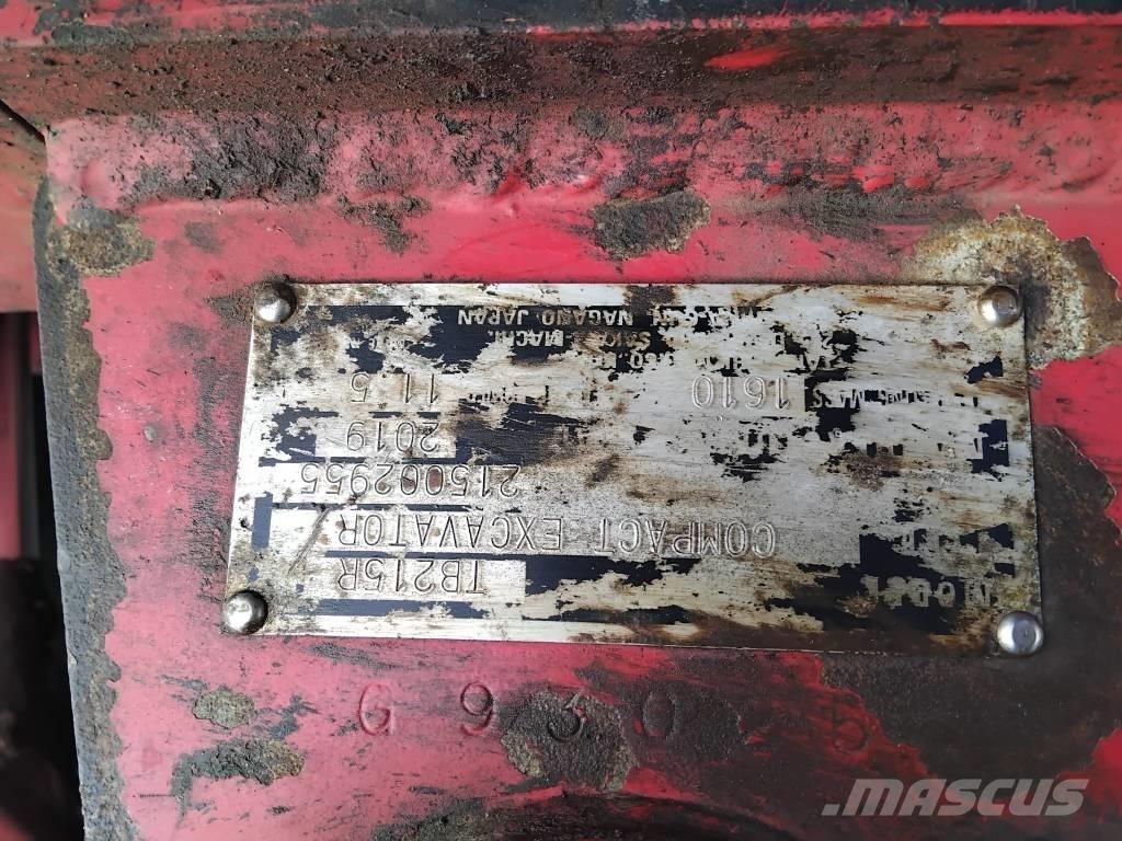 Takeuchi TB 215 R Mini bageri <7t