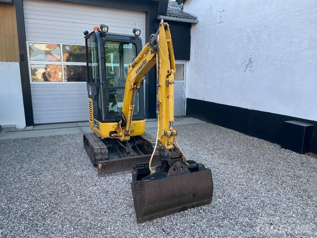 Komatsu PC 16 R-3HS Mini bageri <7t