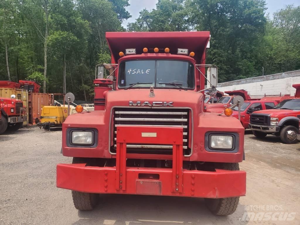 Mack RD690SX Kiper kamioni