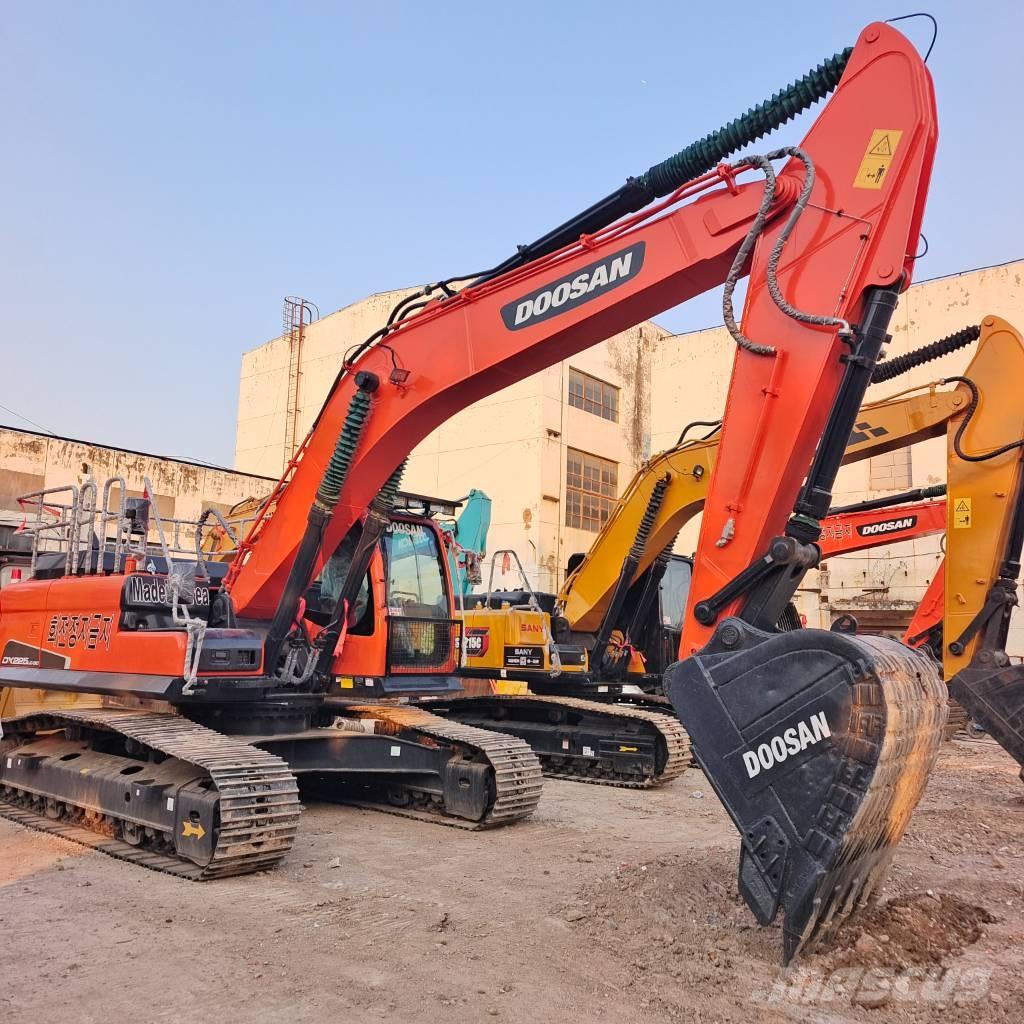 Doosan DX225LC-9C Bageri gusjeničari