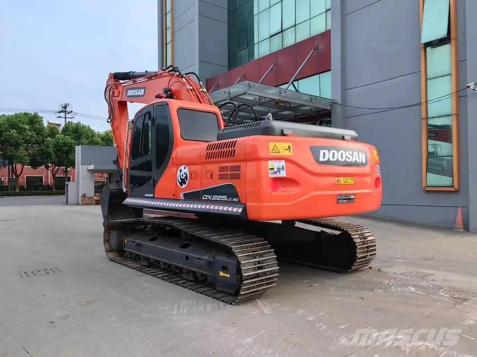 Doosan DX225LC-9C Bageri gusjeničari