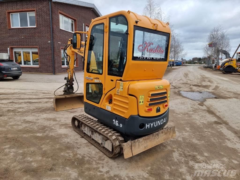 Hyundai R16-9 Mini bageri <7t