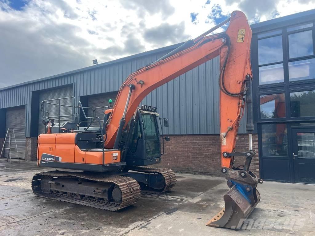 Doosan DX 140 LC Bageri gusjeničari