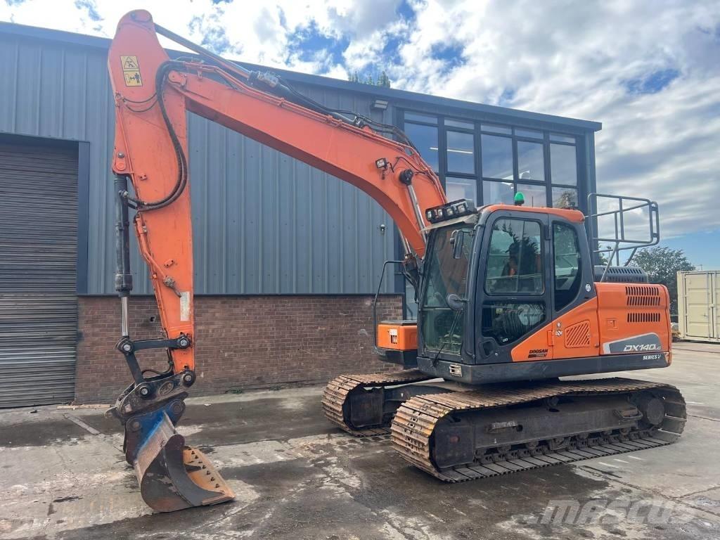 Doosan DX 140 LC Bageri gusjeničari