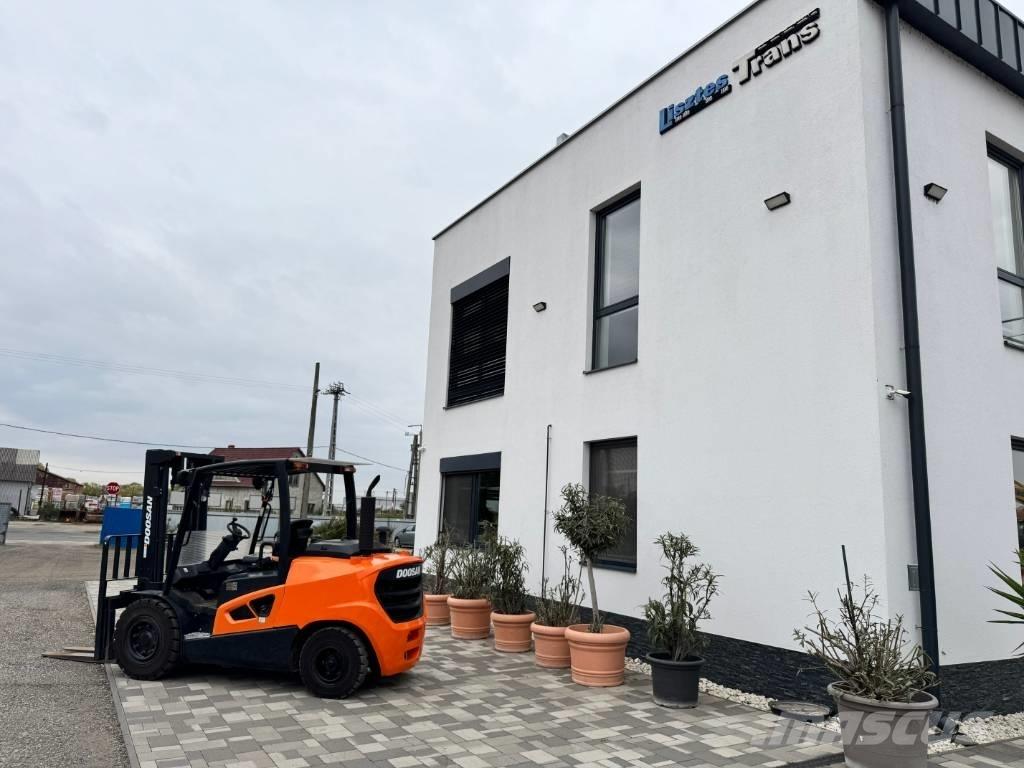 Doosan D 50,  130üó!!! 5t Dizelski viličari