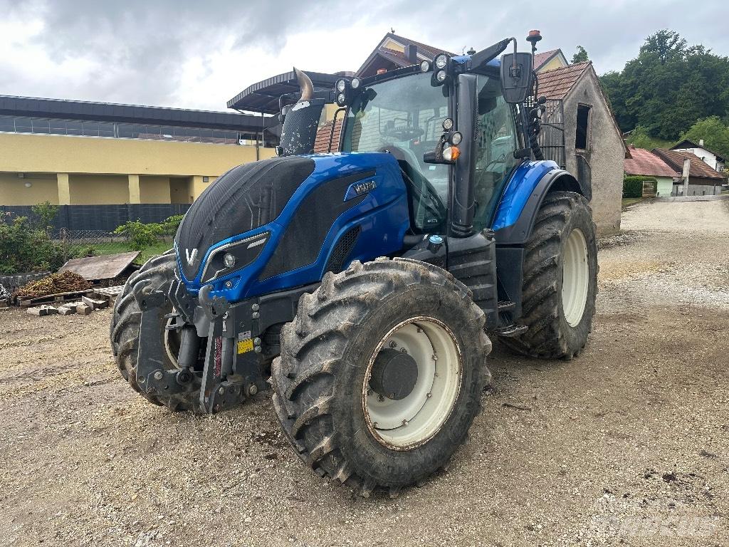 Valtra T 174 E Traktori
