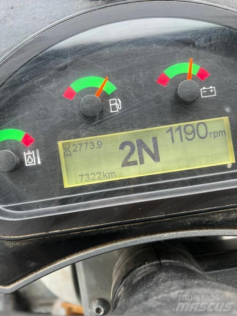 CAT 906M Utovarivači na kotačima