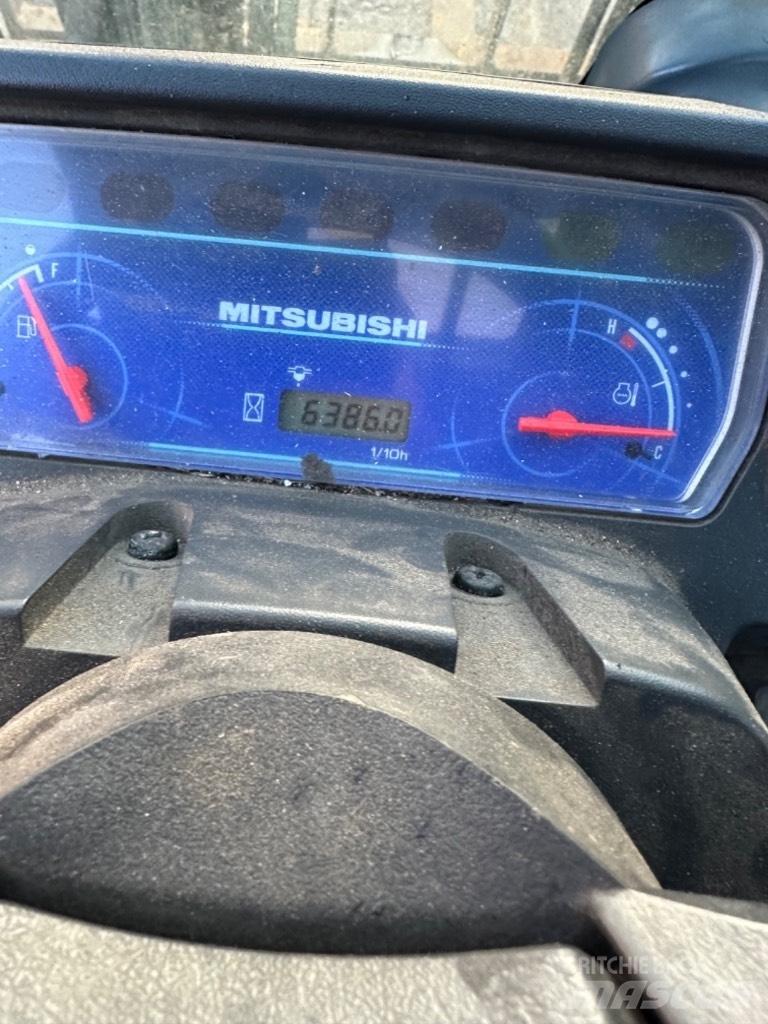 Mitsubishi FD25 Dizelski viličari