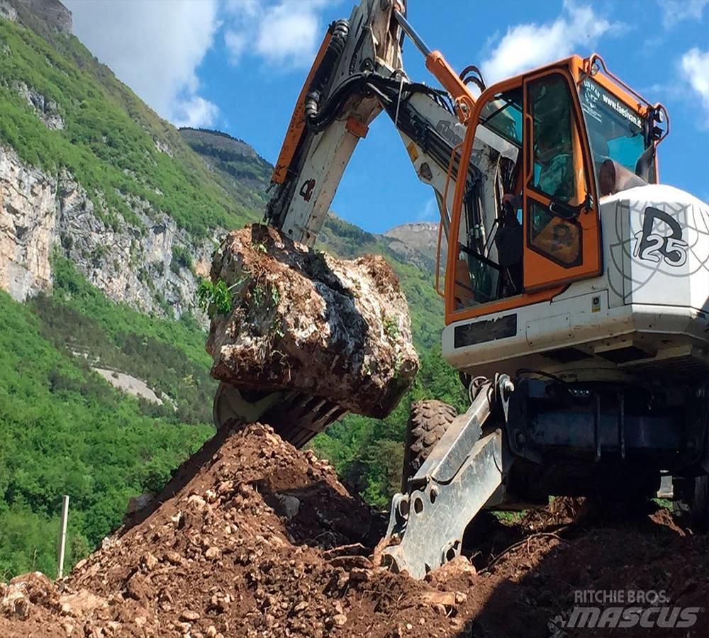 Euromach R125 Amfibijski bageri