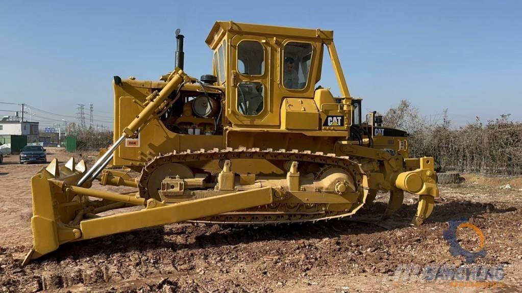 CAT D 8 K Buldožeri gusjeničari