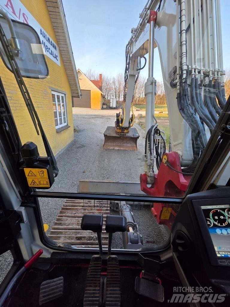 Takeuchi TB 2150 Bageri gusjeničari