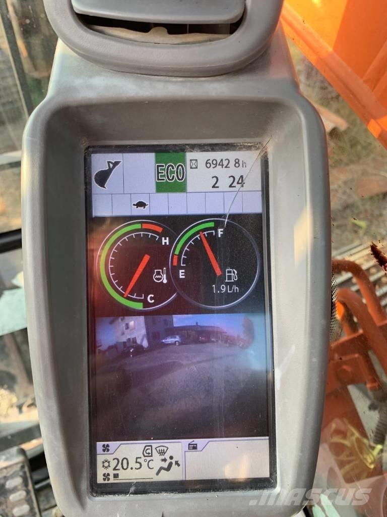 Hitachi ZX 135 US-5B Bageri gusjeničari