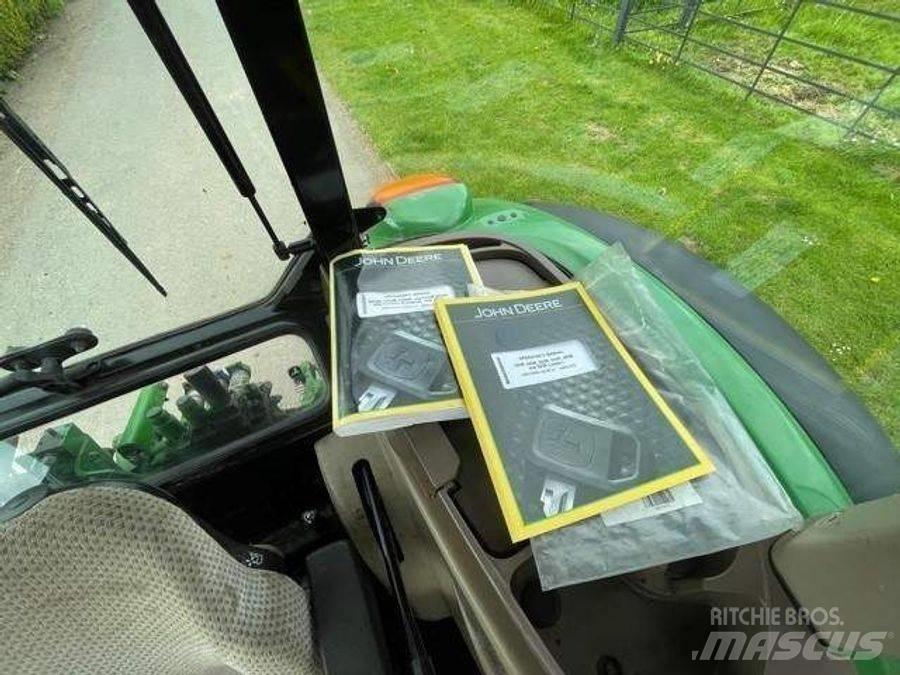 John Deere 5100 M Traktori