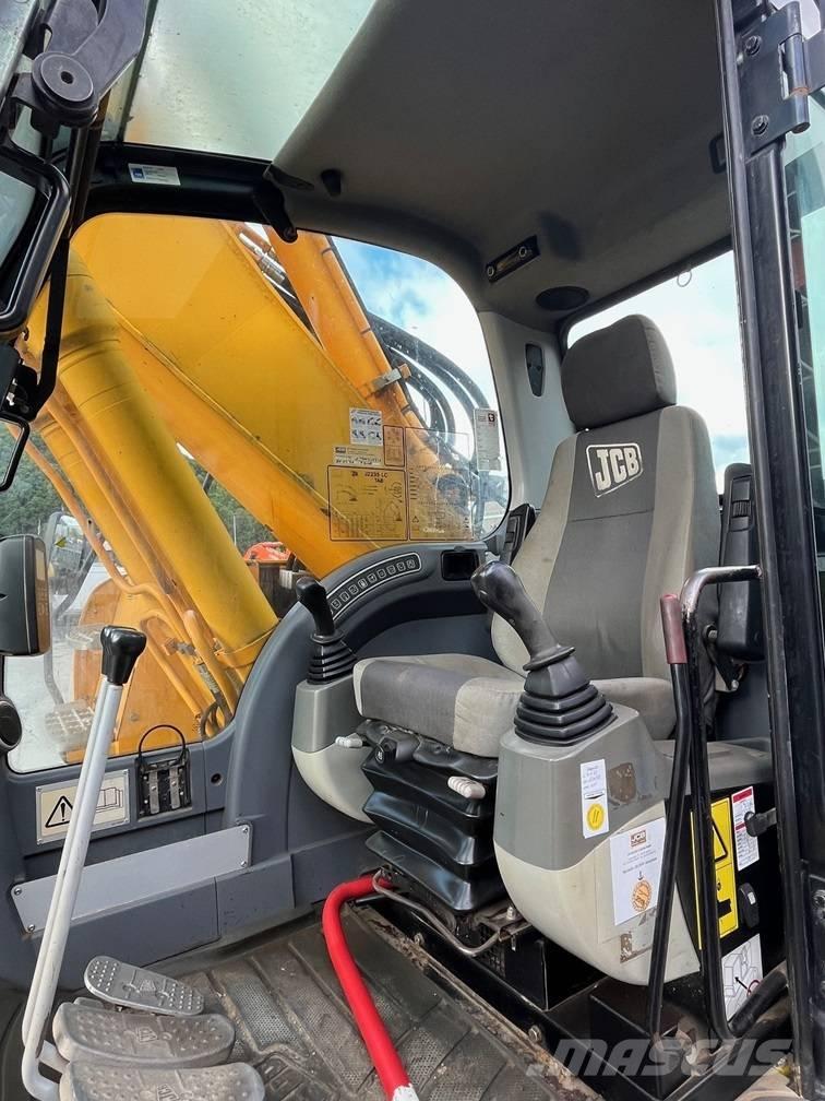 JCB JZ 235 LC Bageri gusjeničari