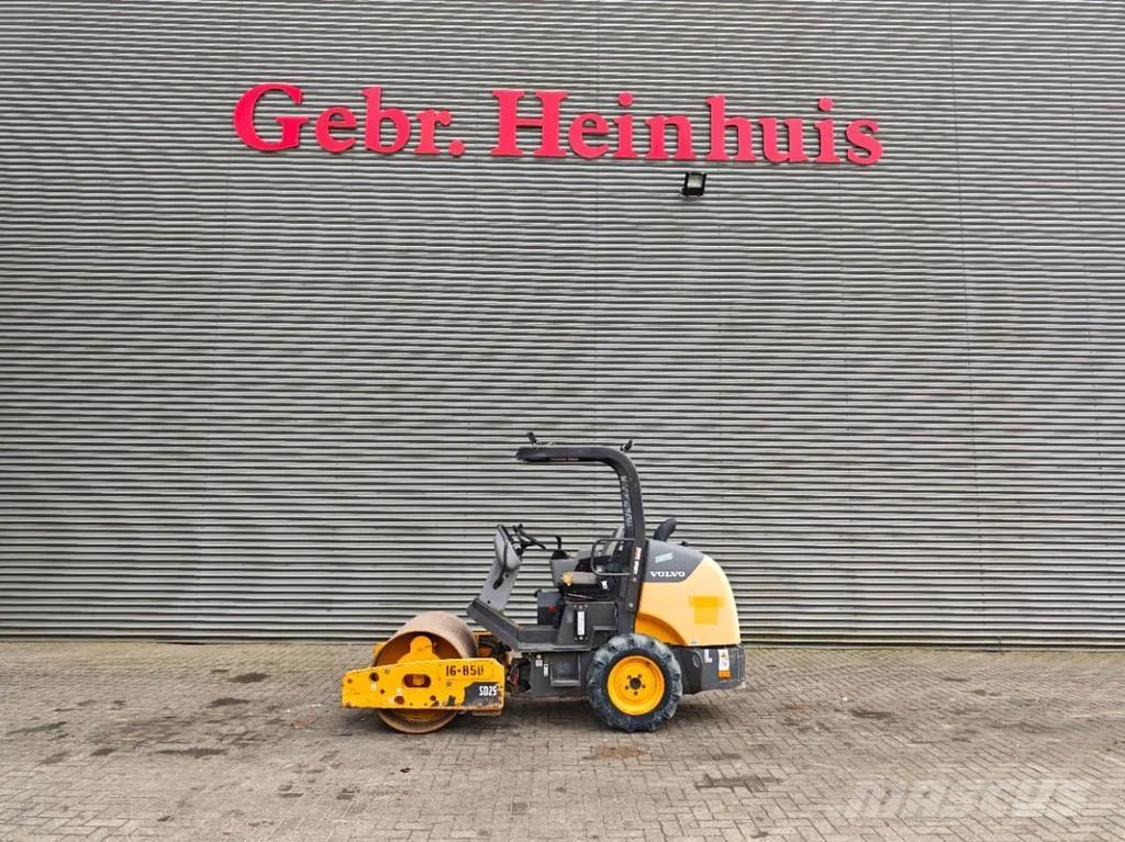 Volvo SD 25 Gumeni valjci na kotačima