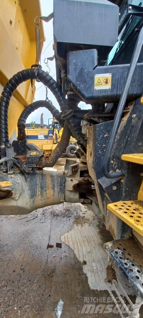 Komatsu HM300-5 Zglobni demperi
