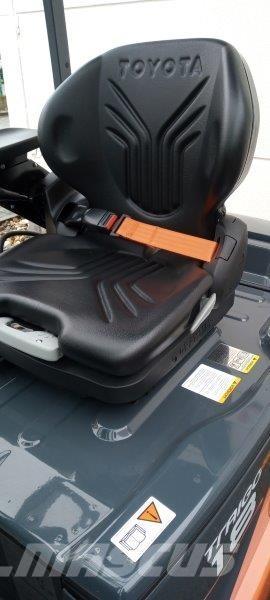 Toyota 8FBM18T Električni viličari