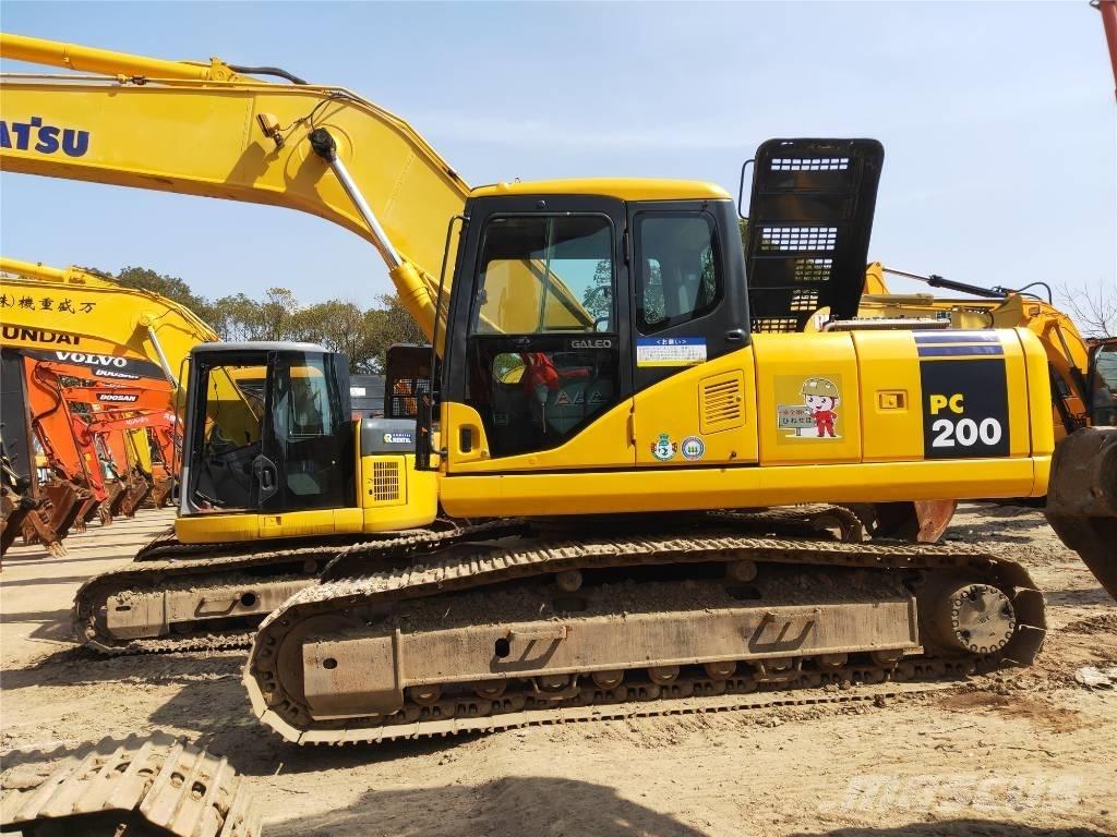 Komatsu PC 200-7 Bageri gusjeničari