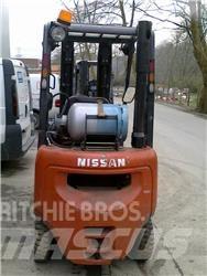 Nissan PD01A18PQ Plinski viličari