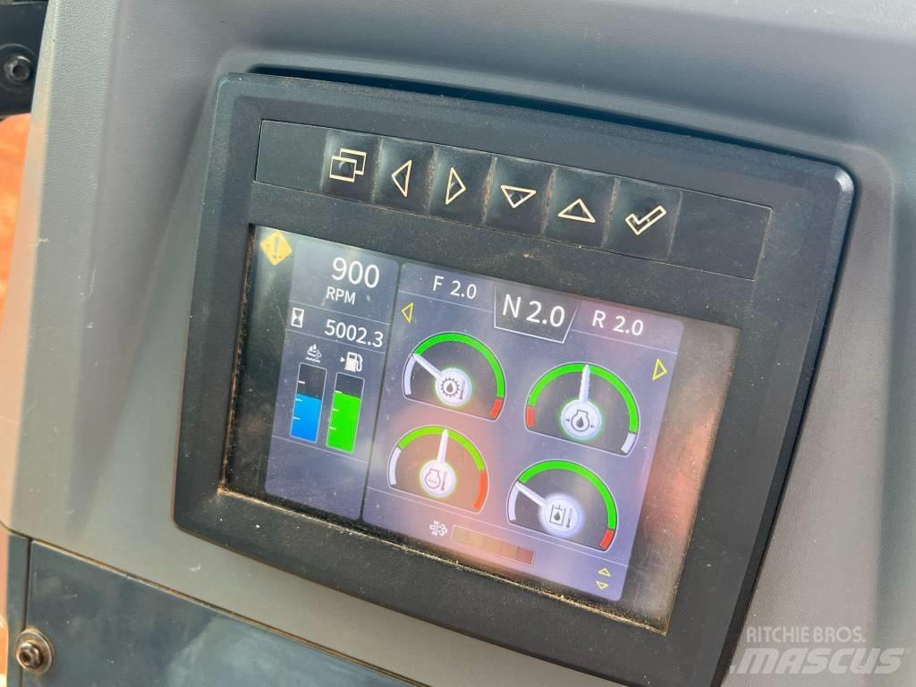 John Deere 750L LGP Buldožeri gusjeničari