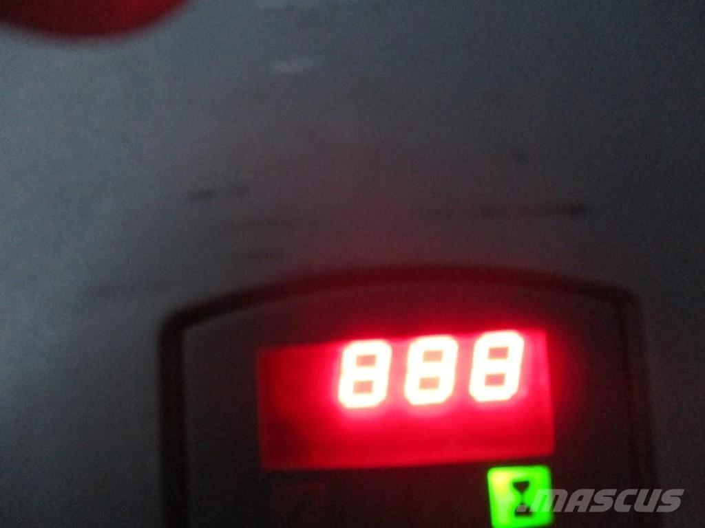 BT LWE160 Nisko podizni električni viličar