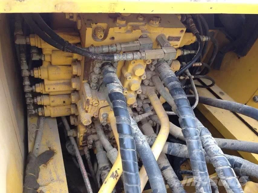 Komatsu pc220-7 Bageri gusjeničari