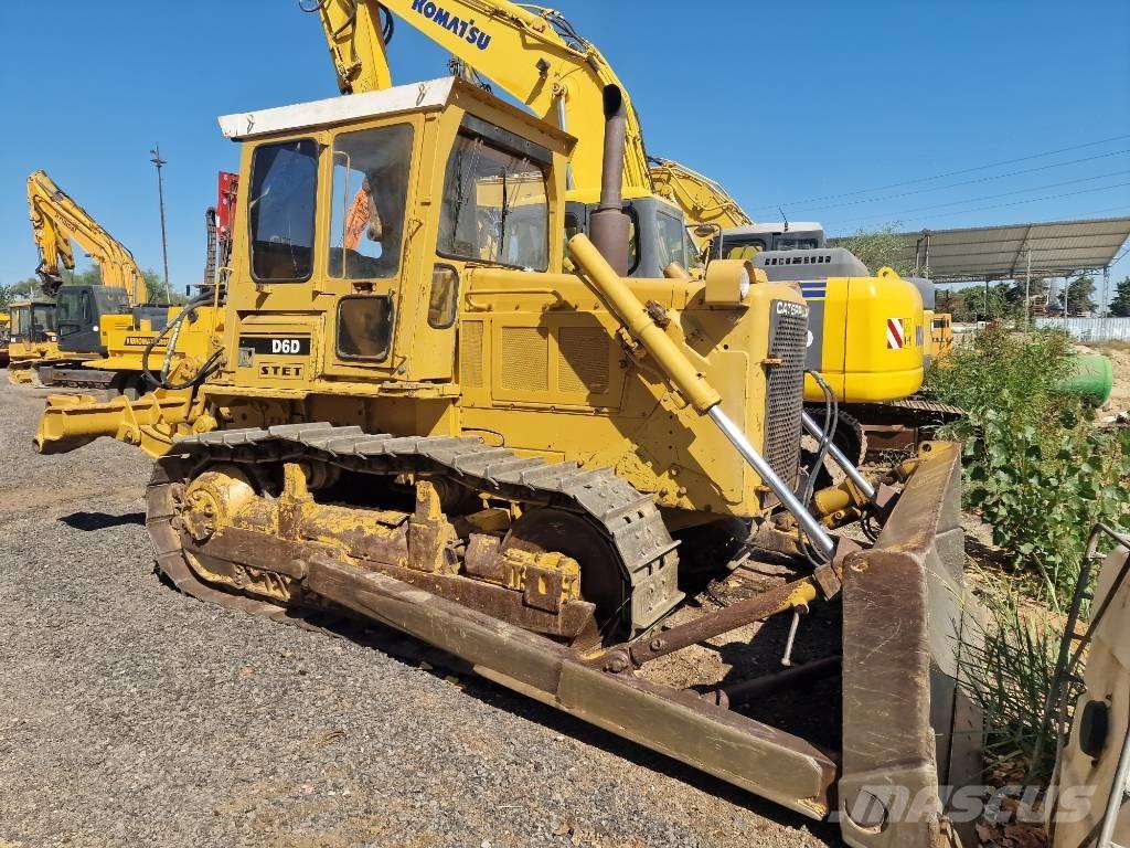 CAT D 6 D Buldožeri gusjeničari