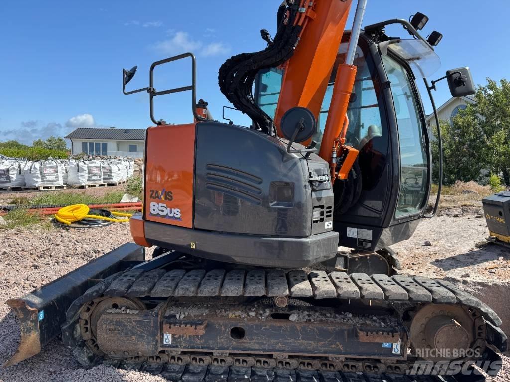Hitachi ZX 85 US-6 Midi bageri 7t – 12t
