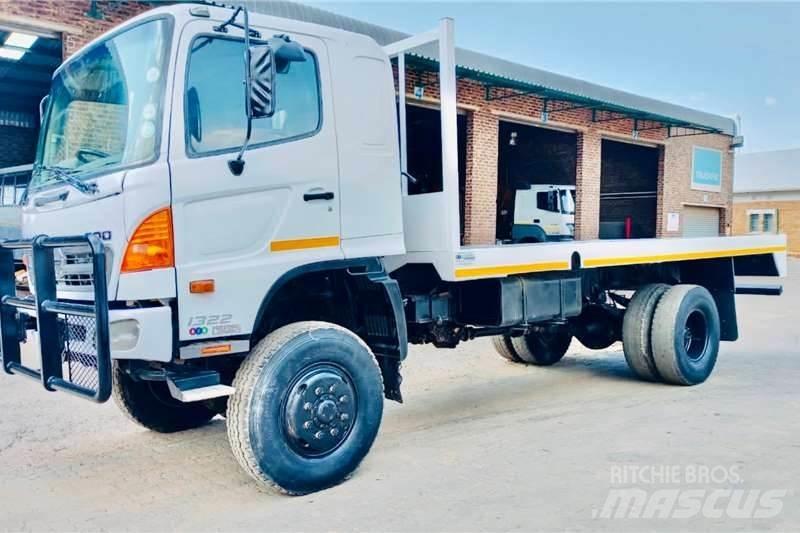 Hino 500 1322 4x4 Ostali kamioni