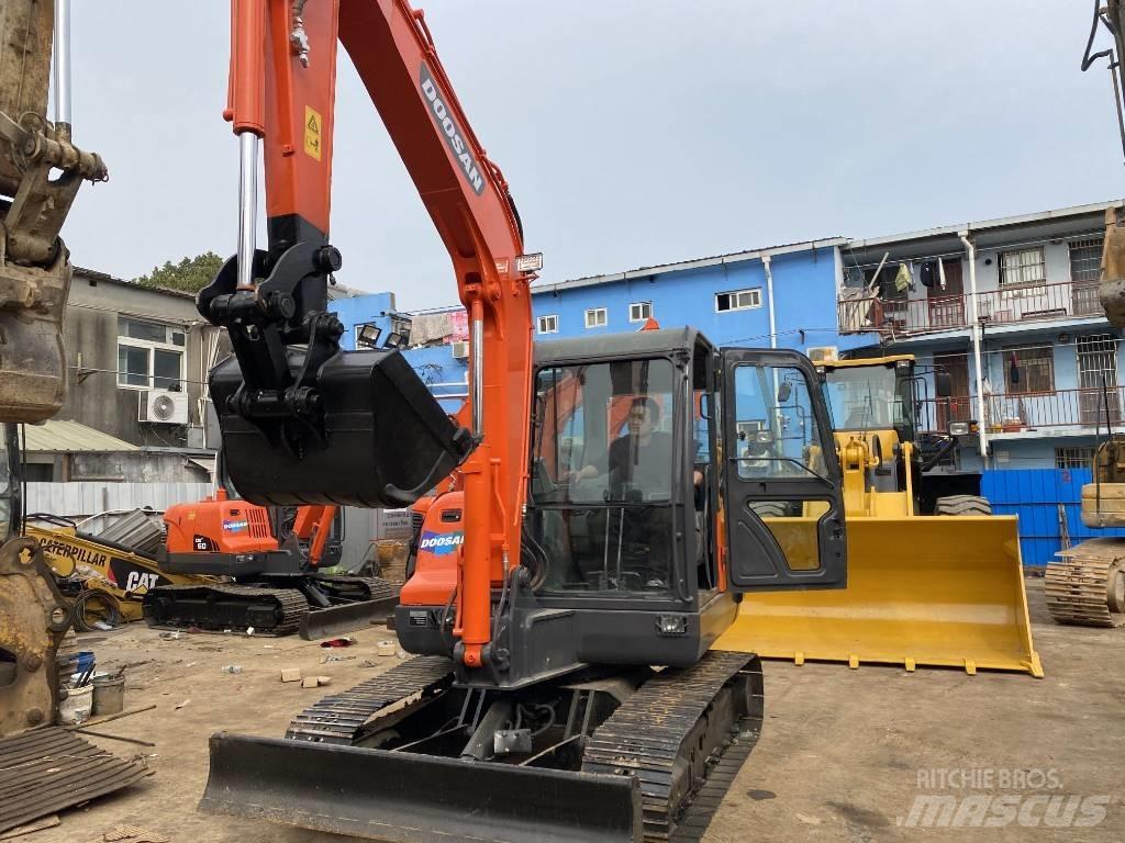Doosan DX 60 Bageri gusjeničari