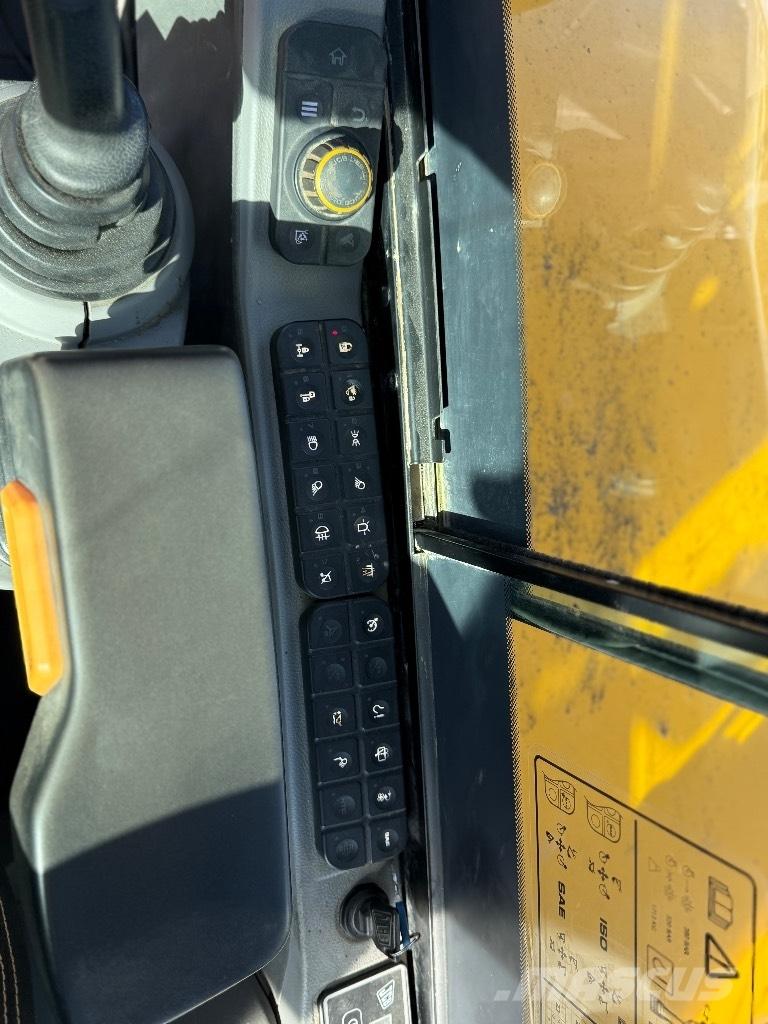 JCB Hydradig Bageri na kotačima