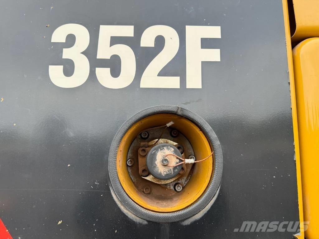CAT 352 F Bageri gusjeničari