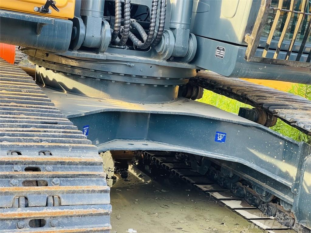 Hyundai 225 lc 9t Bageri gusjeničari