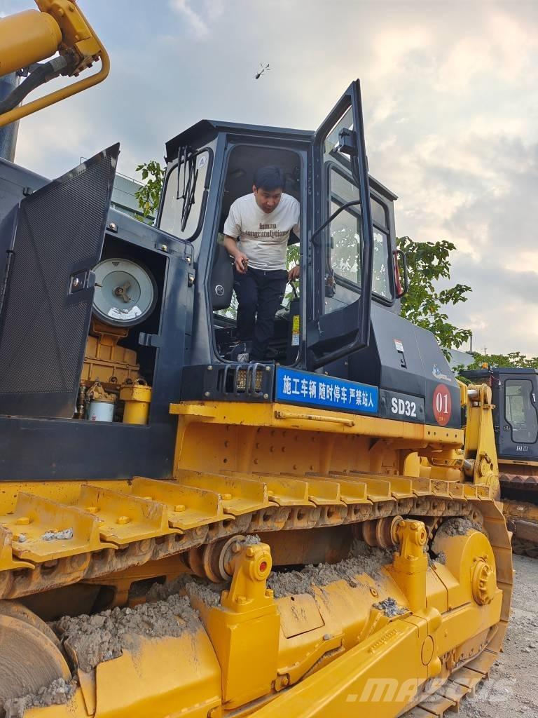 Shantui SD 32 Buldožeri gusjeničari
