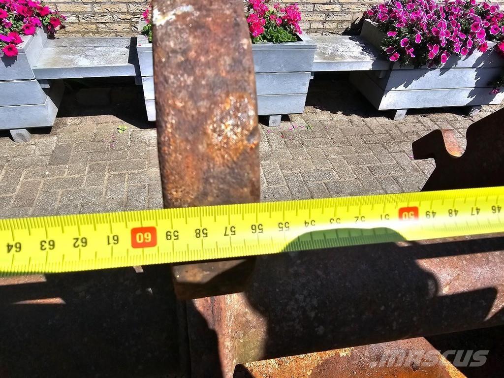  C. Klein Slotenbak Kašike / Korpe