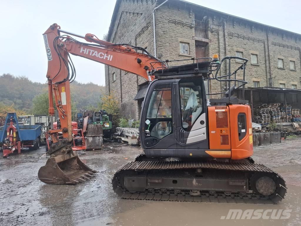 Hitachi ZX 135 US-6 Bageri gusjeničari