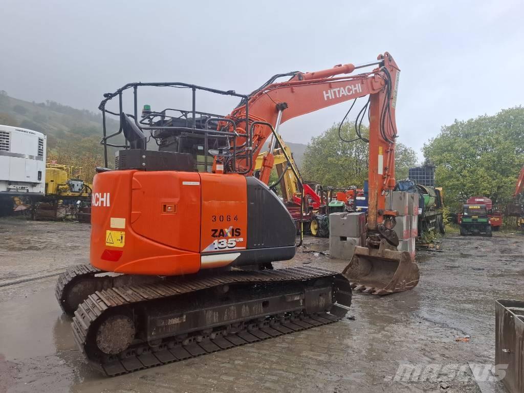 Hitachi ZX 135 US-6 Bageri gusjeničari