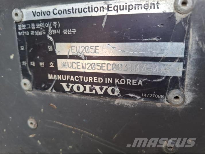 Volvo EW 205E Bageri na kotačima