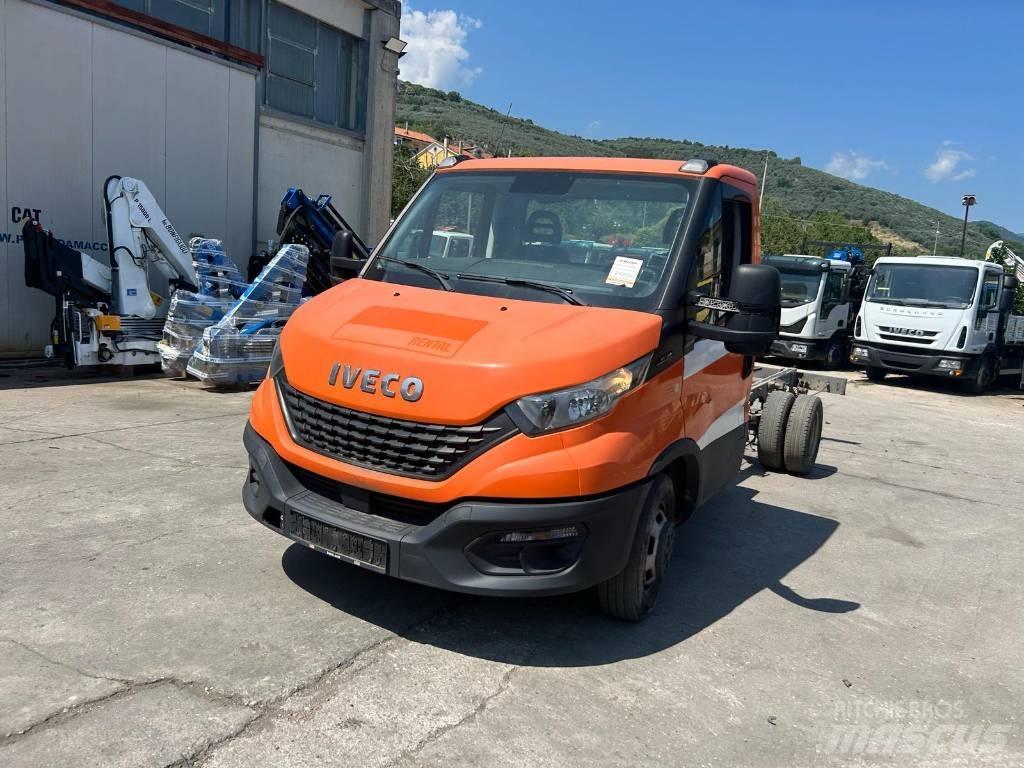 Iveco Daily 35-140 Sanduk kamioni