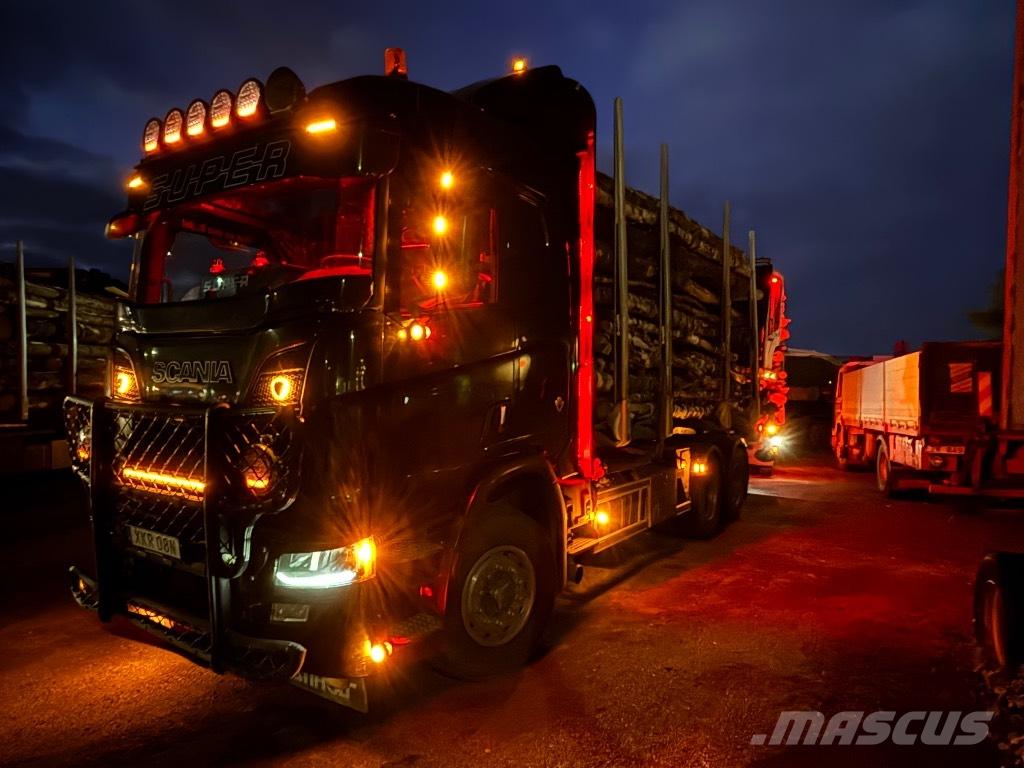 Scania R580B6X4HB Kamioni za drva